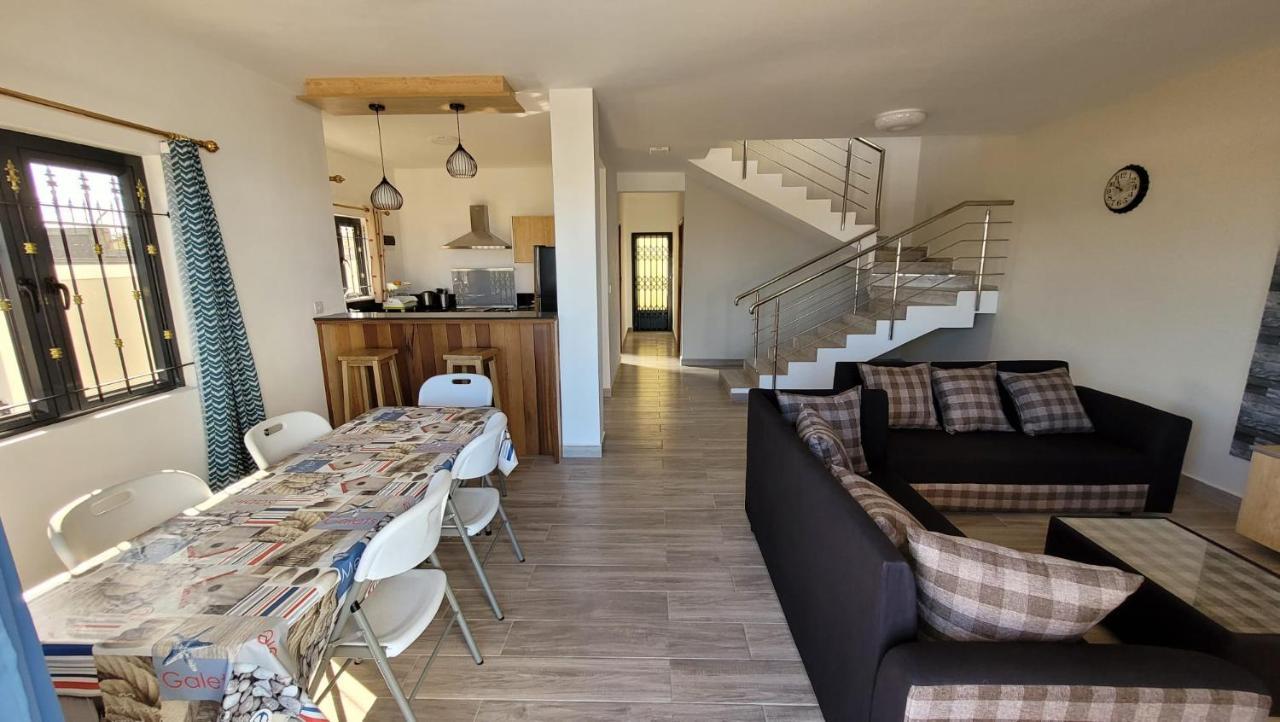 Coquette Villa Avec Piscine Flic en Flac Екстер'єр фото